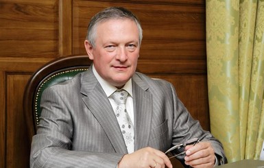 Запорожский губернатор требует отставки главы облсовета