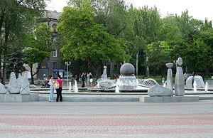 Запорожские фонтаны начинают включать с сегодняшнего дня 