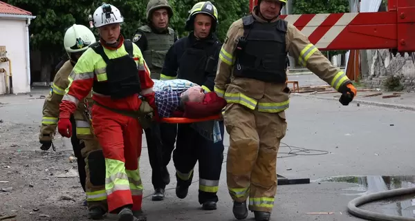 Жертвами удара России по Днепропетровщине стали 9 человек, среди них трое детей  